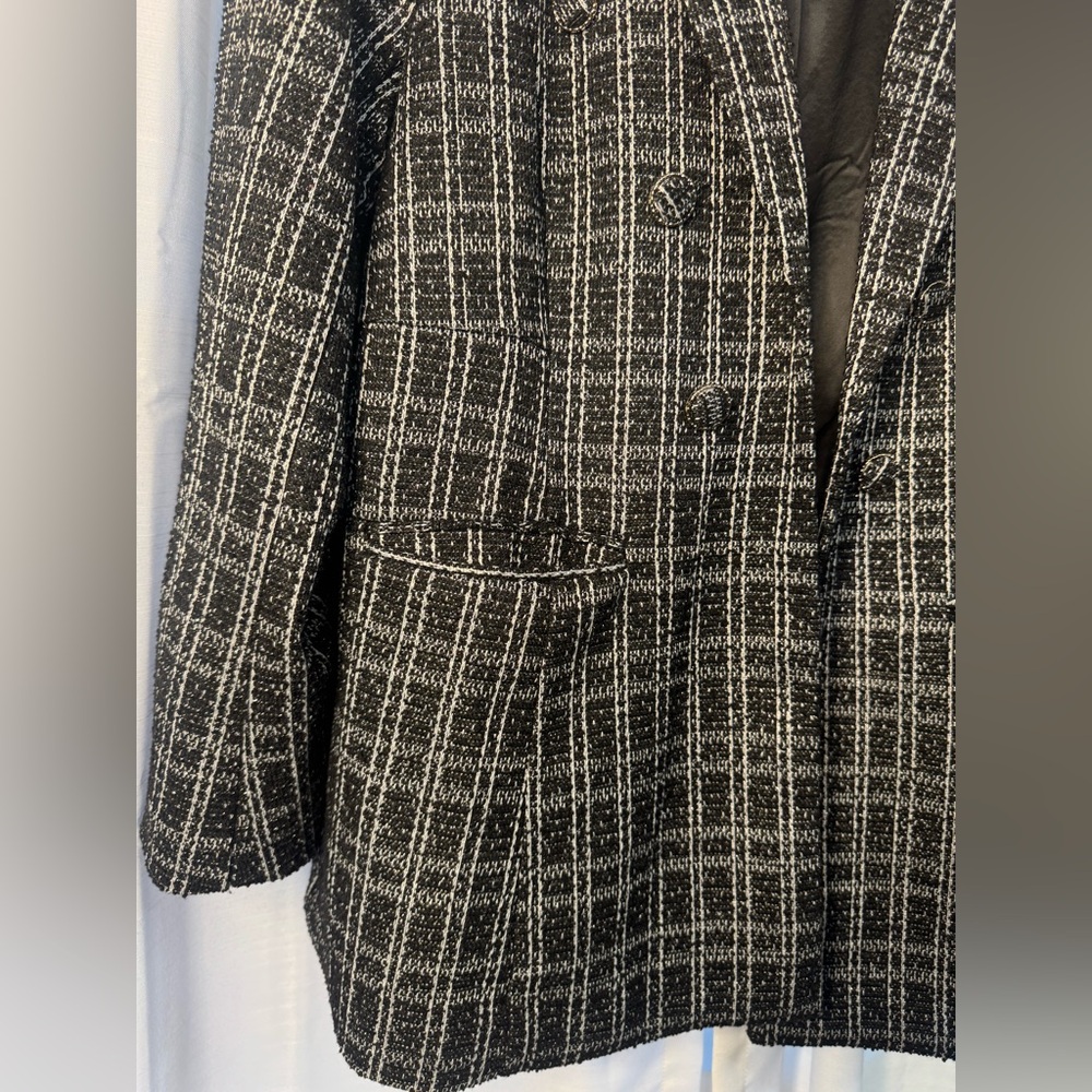 Torrid women’s Black and‎ White Plaid Blazer/zise 1 - NEW - Picture 8 of 14